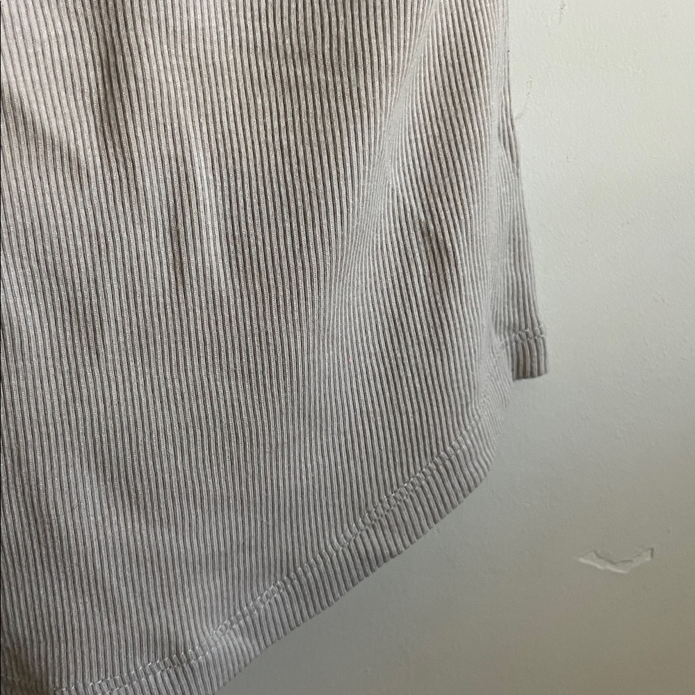 •| Maeve crewneck muscle tee - Picture 4 of 7